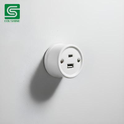USB outlet
